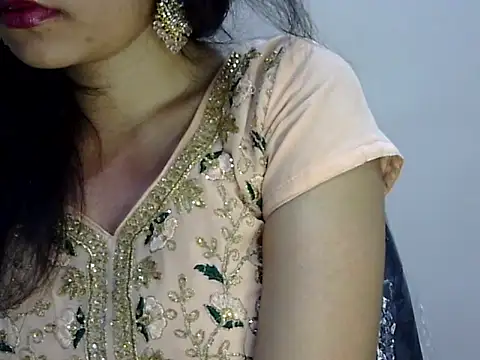 Neha Sharma2 online show from April 13, 2026, 12:58 am