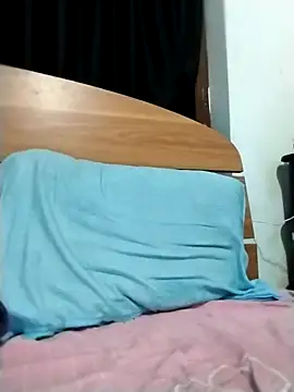 Snapshot of madhu2002sl chatting on February 25, 2026, 5:46 pm madhu2002sl online show from February 25, 2026, 5:46 pm