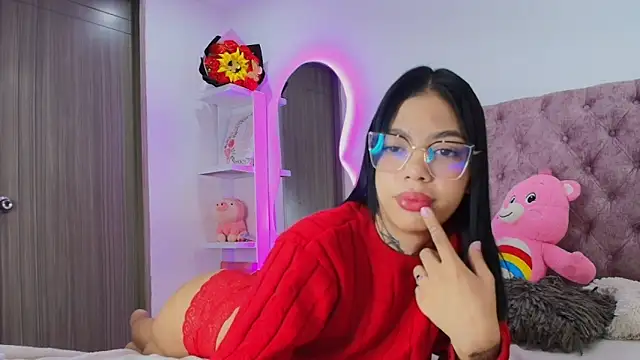 CamilaVelour online show from April 3, 2026, 3:13 am