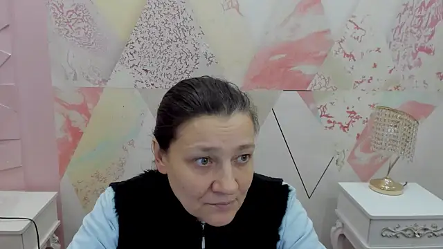 Rainbow Erika online show from February 23, 2026, 12:06 pm