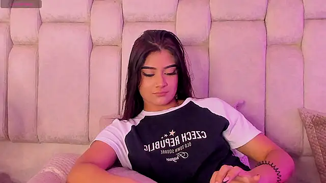 KatherineRuiz  online show from March 14, 2026, 12:11 pm