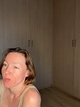 angelicfenix online show from March 19, 2026, 3:12 pm