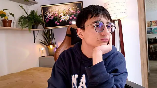 Sr evann online show from April 9, 2026, 3:07 pm