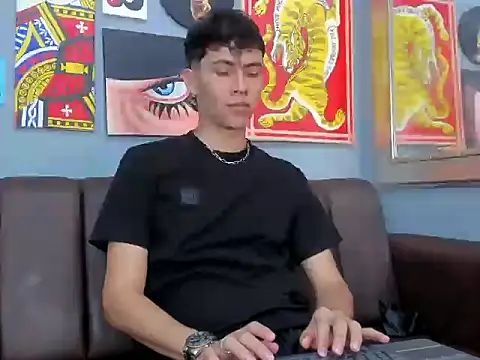 AronTawers online show from March 3, 2026, 6:59 pm