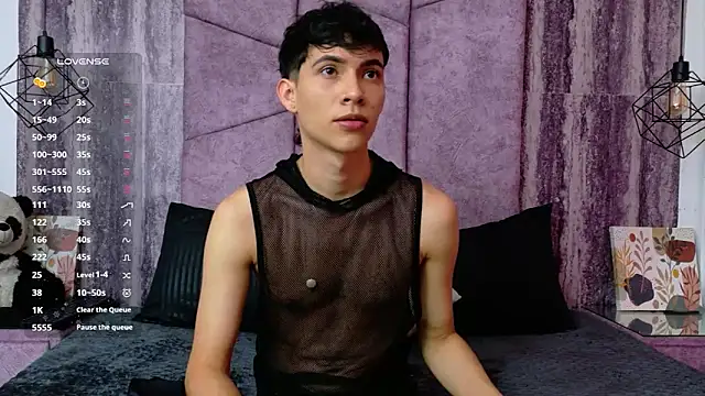 AronTawers online show from June 17, 2026, 7:24 pm