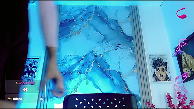 madison mujica  online show from April 9, 2026, 11:16 am