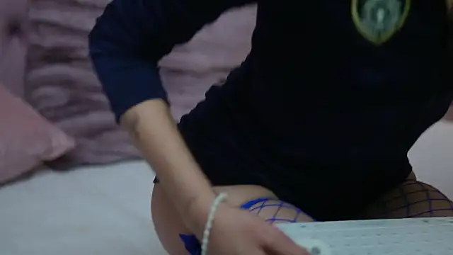 Snapshot of CarinaFoxy chatting on March 1, 2026, 9:59 pm CarinaFoxy online show from March 1, 2026, 9:59 pm