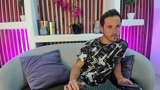 Adams Sanz online show from March 16, 2026, 8:44 pm