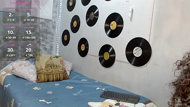 Snapshot of medusafox_ chatting on March 2, 2026, 4:35 am medusafox online show from March 2, 2026, 4:35 am