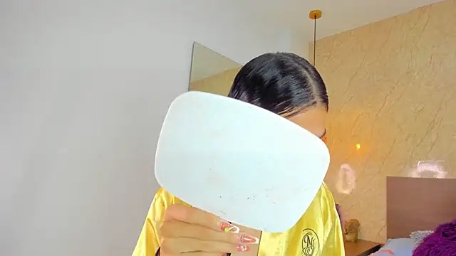 Miia03 online show from April 17, 2026, 11:57 am