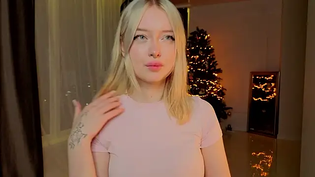 ChristinBland online show from February 28, 2026, 8:19 pm