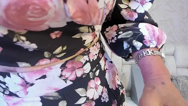 KristalMature online show from July 24, 2026, 7:54 pm
