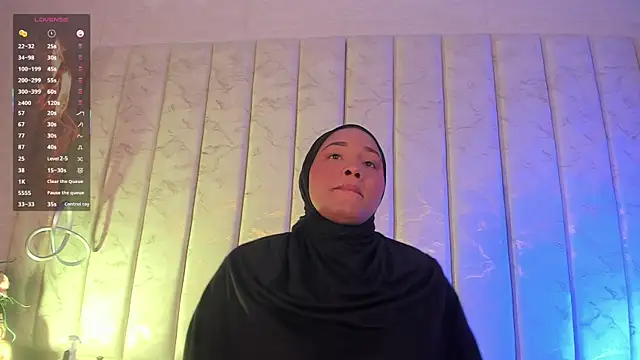 Snapshot of Camila-Rose chatting on February 27, 2026, 12:44 am Camila-Rose online show from February 27, 2026, 12:44 am