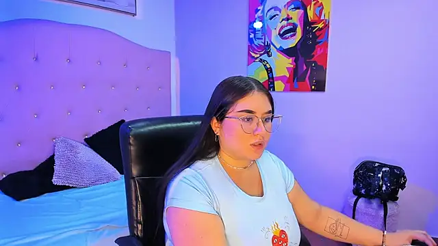 sienna cavalli online show from March 24, 2026, 1:00 pm