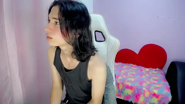 Snapshot of Larry_craft chatting on February 26, 2026, 8:31 pm Larry craft online show from February 26, 2026, 8:31 pm