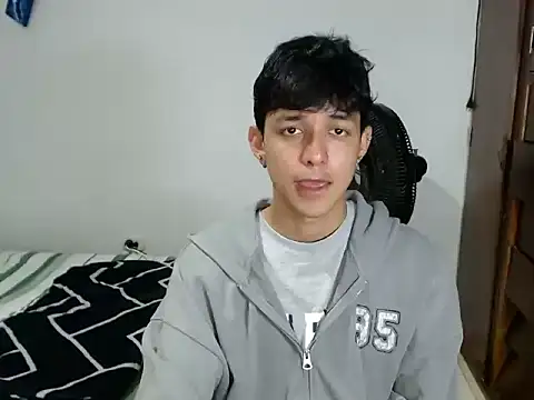 cute jisus online show from April 21, 2026, 4:08 am