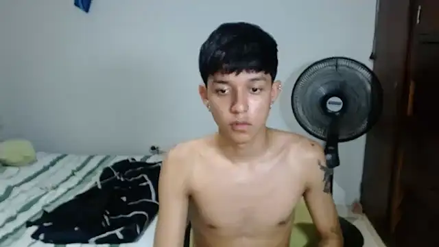 Snapshot of cute_jisus chatting on March 3, 2026, 12:06 am cute jisus online show from March 3, 2026, 12:06 am