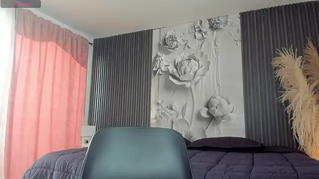 DylanRoyce  online show from March 23, 2026, 12:27 pm