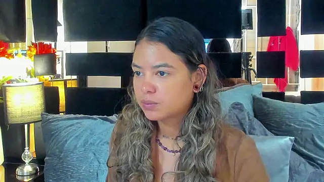 Snapshot of dulce_lyraa1 chatting on February 25, 2026, 7:30 am dulce lyraa1 online show from February 25, 2026, 7:30 am