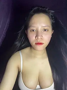 Wet-goodgirl online show from April 13, 2026, 4:00 pm