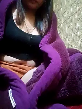 mami-rubi online show from March 4, 2026, 10:17 pm