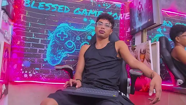 Snapshot of alex_blasze chatting on March 1, 2026, 3:39 am alex blasze online show from March 1, 2026, 3:39 am