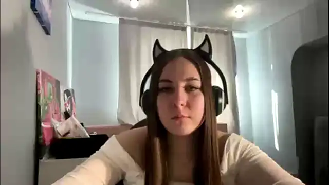 Snapshot of SheryllPickrel chatting on March 15, 2026, 10:44 am SheryllPickrel online show from March 15, 2026, 10:44 am