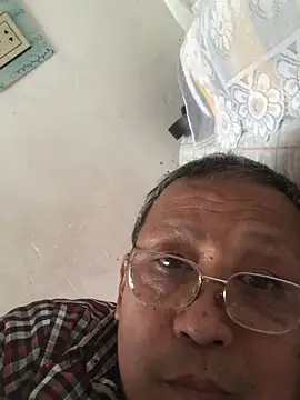 yaocaobi8 online show from March 26, 2026, 2:32 am