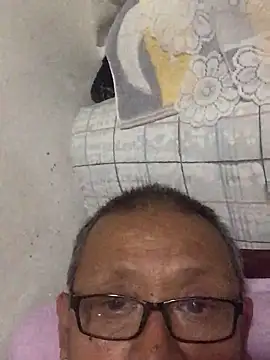 yaocaobi8 online show from April 17, 2026, 11:46 am