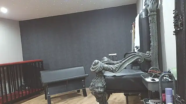 Snapshot of meesteresTirza chatting on March 1, 2026, 12:49 pm meesteresTirza online show from March 1, 2026, 12:49 pm