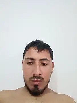 Santiag0122  online show from May 17, 2026, 5:13 pm