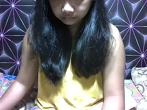 Flowerbebe online show from March 13, 2026, 8:47 pm