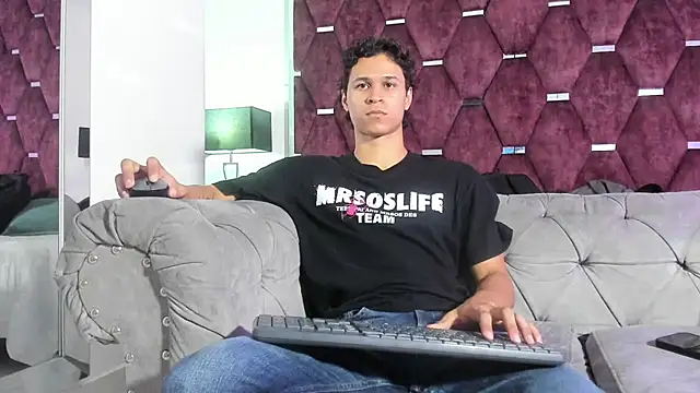 Snapshot of TonyBenedetti chatting on July 12, 2026, 9:37 pm TonyBenedetti online show from July 12, 2026, 9:37 pm