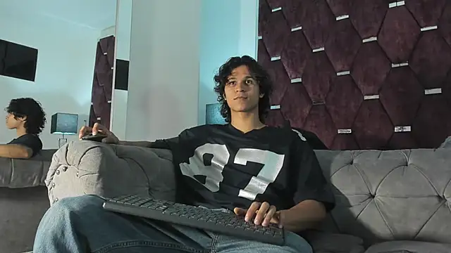 TonyBenedetti online show from April 1, 2026, 8:06 pm