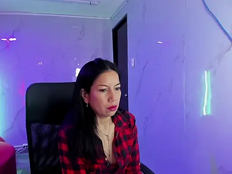 Megan Collinss1 online show from April 14, 2026, 2:22 pm