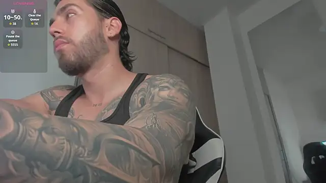 Axel  Blaze online show from June 24, 2026, 1:32 pm