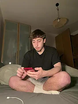 Snapshot of enzo_savagee chatting on March 3, 2026, 9:11 pm enzo savagee online show from March 3, 2026, 9:11 pm