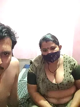 gujjuhotcouple online show from March 12, 2026, 5:28 pm