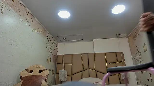 Meredith Huntt online show from March 6, 2026, 11:38 am