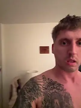 Snapshot of freddie321 chatting on February 24, 2026, 9:15 pm freddie321 online show from February 24, 2026, 9:15 pm