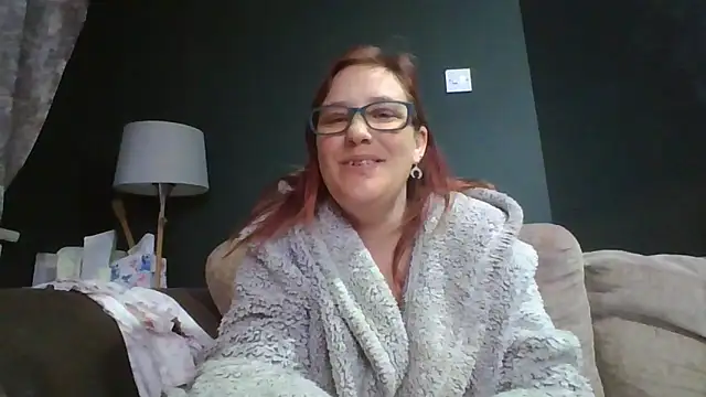 Curvy Clare online show from April 4, 2026, 6:14 pm