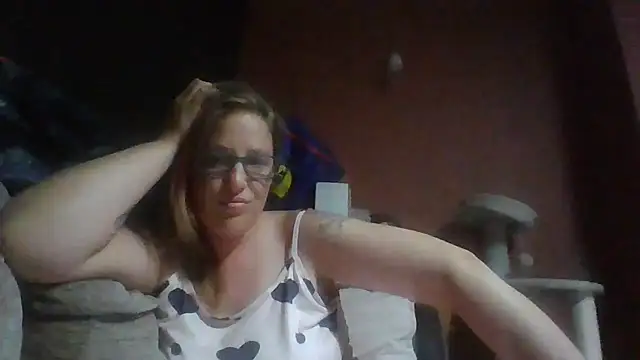 Curvy Clare online show from June 26, 2026, 6:47 pm