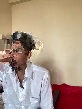 Snapshot of LOVELUST02 chatting on February 25, 2026, 8:36 am LOVELUST02 online show from February 25, 2026, 8:36 am