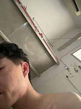 yuici79 online show from February 25, 2026, 10:15 am