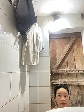 Ivy Trix2 online show from March 26, 2026, 3:38 am