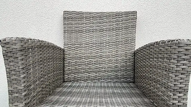 portostrip online show from April 15, 2026, 4:22 pm