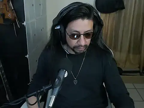 AntuanSV online show from March 5, 2026, 4:20 am