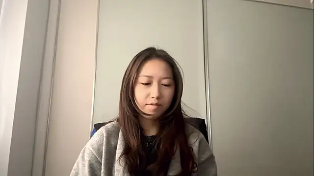 Snapshot of KirstenZaffina chatting on March 4, 2026, 1:08 pm KirstenZaffina online show from March 4, 2026, 1:08 pm