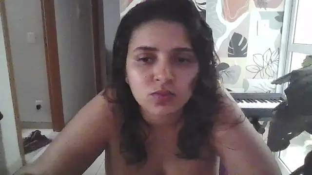 Snapshot of midsize_94 chatting on February 28, 2026, 8:52 pm midsize 94 online show from February 28, 2026, 8:52 pm