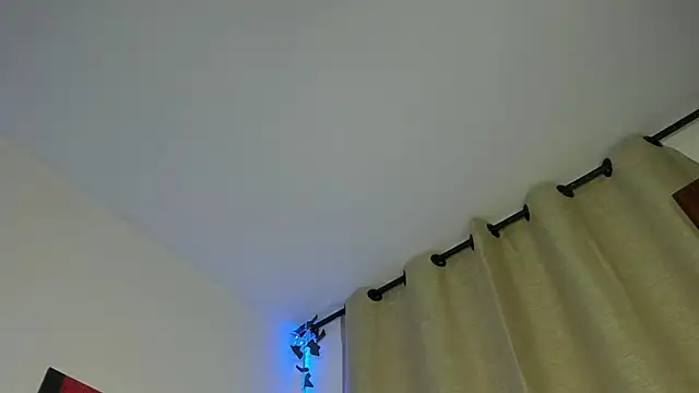 Rebeca Marchetti online show from April 6, 2026, 8:43 pm